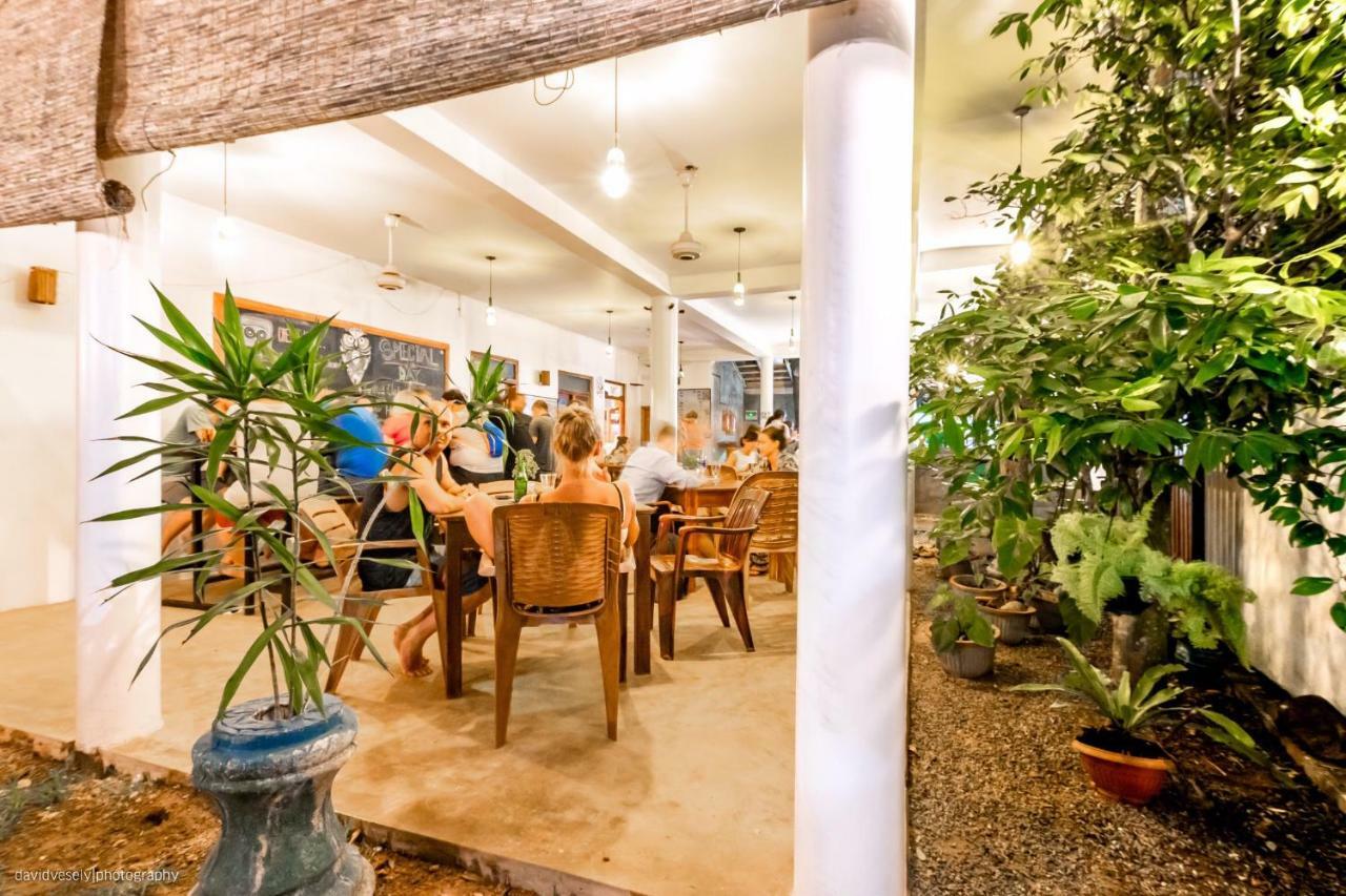 Dorian Guest House And Restaurant 웰리가마 외부 사진